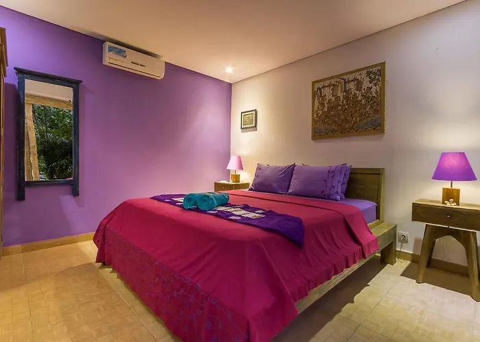 Villa Odil, Great Value 700m & 15m Pool Seminyak